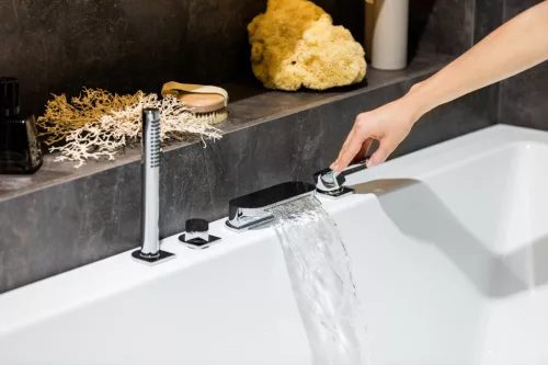 Ravak Chrome kádperemre szerelhető vízesés csaptelep CR 025.00CR, króm
