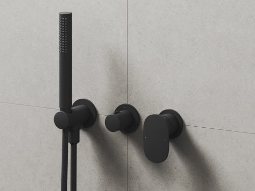 Ravak Spring 2-utas falba süllyesztett csaptelep testtel, zuhanyszettel, matt fekete SG 065.20BLM.O2.+S