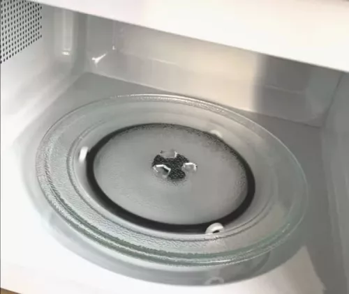 Hausmeister DIANA mikrohullámú sütő 17 liter 700W (DIANA)