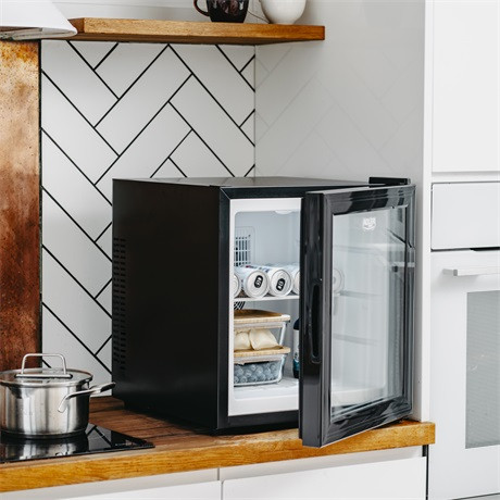 Adler HŰTŐ MINIBÁR 28L ÜVEGAJTÓS AD8088