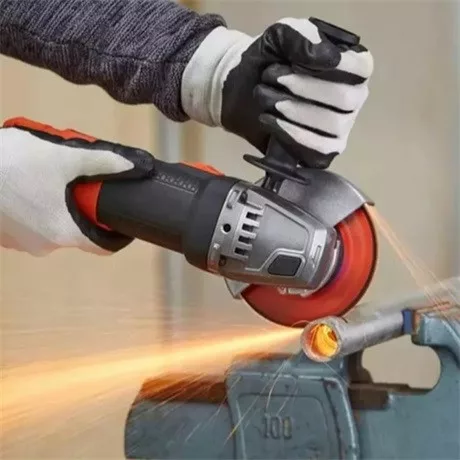 Black and Decker SAROKCSISZOLÓ 800W BEG120-QS