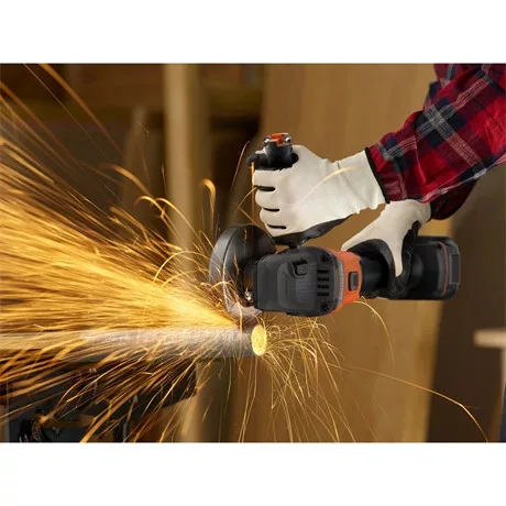 Black and Decker SAROKCSISZOLÓ SZÉNKEFE NÉLKÜLI TÁRCSÁVAL BCG6L8N-XJ