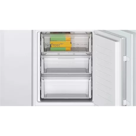 Bosch HŰTŐ ALULFAGYASZTÓS BEÉPÍTHETŐ KIN865SE0
