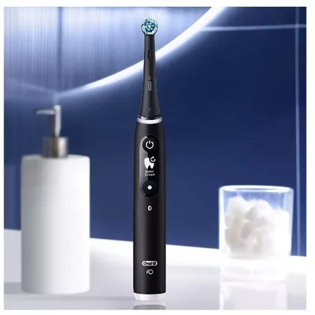 Oral-B ELEKTROMOS FOGKEFE IO6 BLACK ONYX